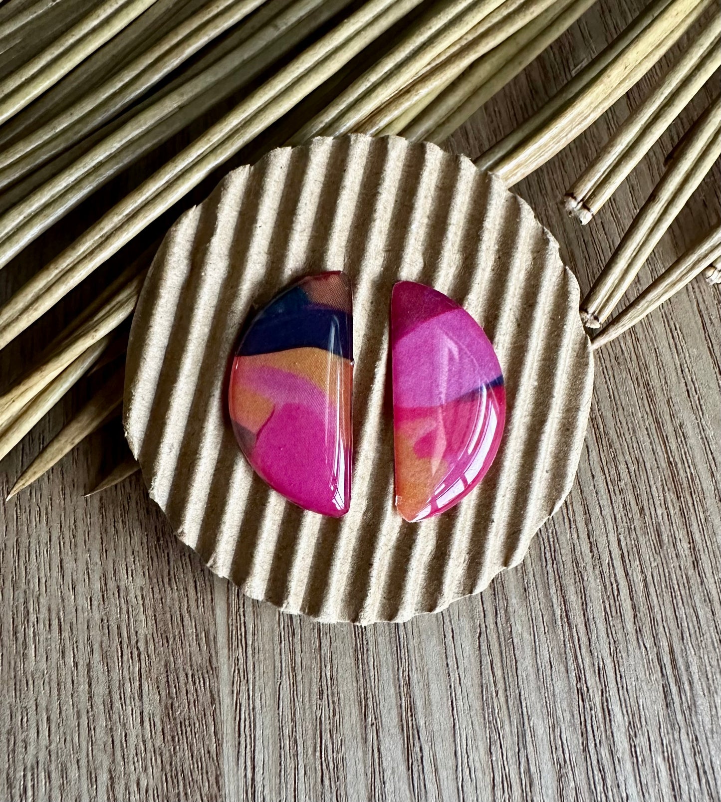Resin Pattern Stud