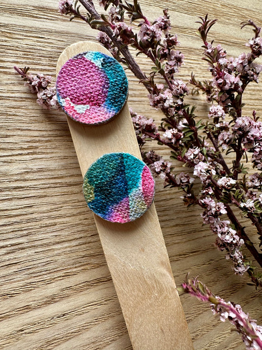 Dye and Canvas Stud