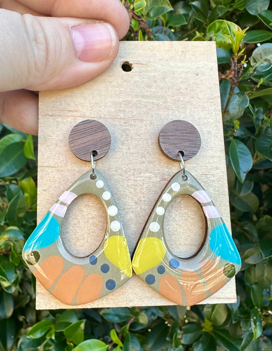 Abstract Dangle