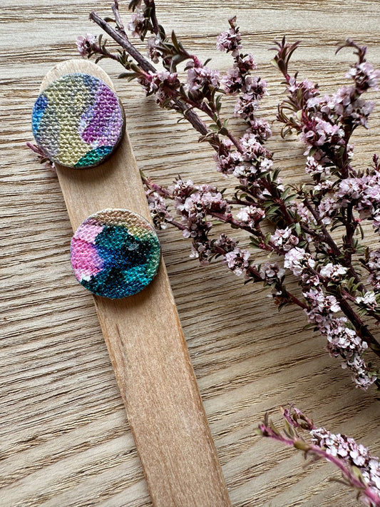 Dye and Canvas Stud