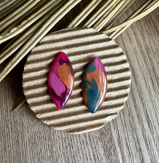 Resin Pattern Stud
