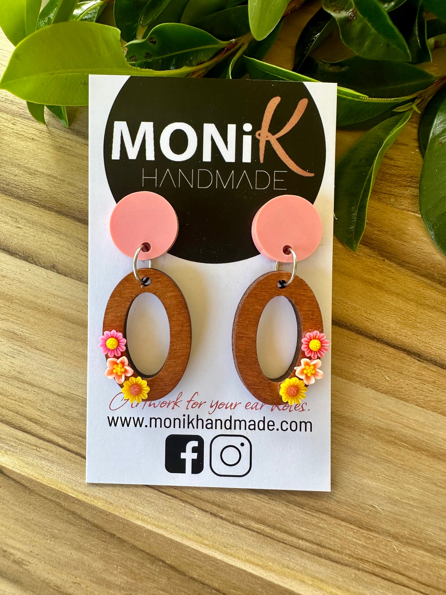 Wooden/Flower Dangle