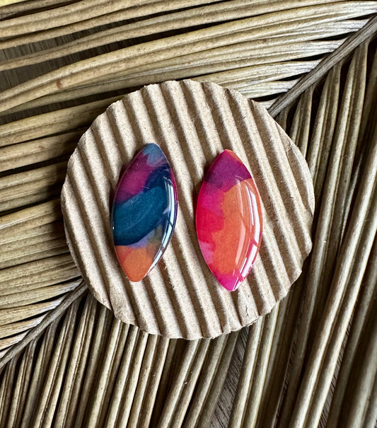 Resin Pattern Stud