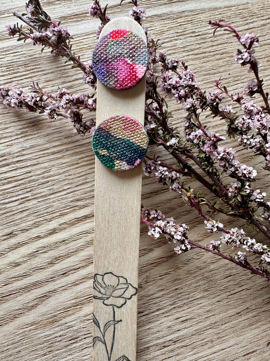 Dye and Canvas Stud