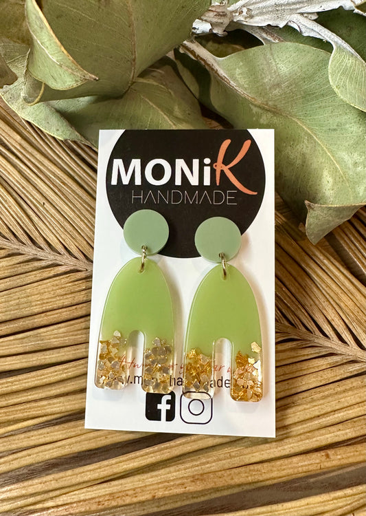 Resin and Glitter Dangle
