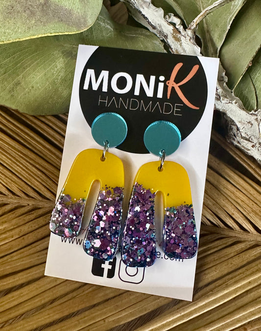 Resin and Glitter Dangle