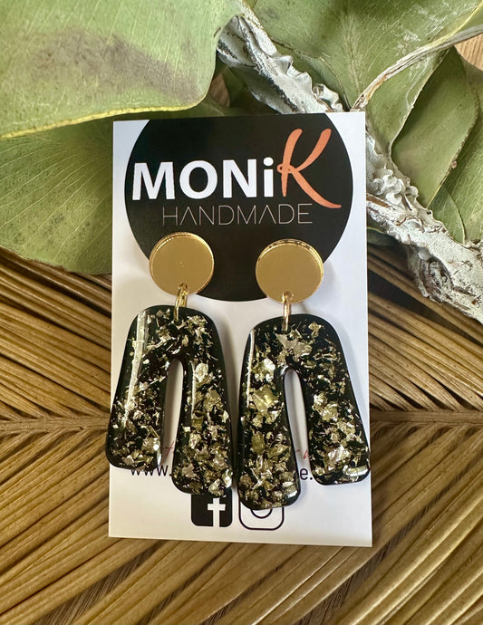 Resin and Glitter Dangle